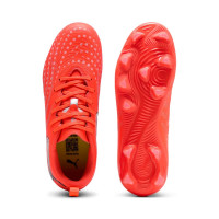 PUMA Future 9 Play Gras / Kunstgras Voetbalschoenen (MG) Kids Felrood Zilver Zwart