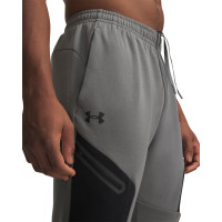 Pantalon de survêtement Unstoppable Under Armour en polaire gris foncé et noir