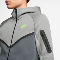 Survêtement Nike Tech Fleece Sportswear gris foncé vert vif