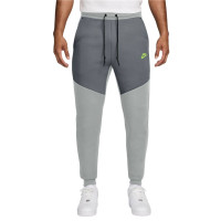 Nike Tech Fleece Sportswear Joggingbroek Donkergrijs Lichtgrijs Felgroen