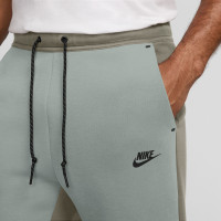 Pantalon de survêtement Nike Tech Fleece, gris, vert, gris clair, noir