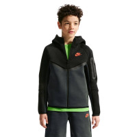 Gilet de sport Nike Tech Fleece pour Enfants, noir, gris foncé, rouge