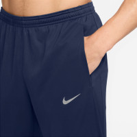 Pantalon d'entraînement Nike Miler bleu foncé argenté