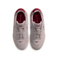 Nike Tiempo Streetgato Premium Chaussures de Foot Street Enfants Gris Blanc Bordeaux