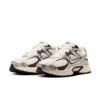 Nike V5 RNR Sneakers Gebroken Wit Zwart Zilvergrijs