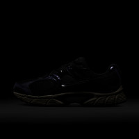 Nike V5 RNR Baskets Noir Mauve Foncé Blanc