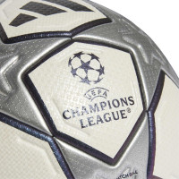 adidas UEFA Champions League Pro 25 Years Anniversary Ballon de Foot Taille 5 Blanc Argenté Bleu