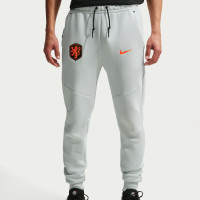 Nike Nederland Tech Fleece Trainingspak 2026-2028 Lichtgrijs Zwart Feloranje