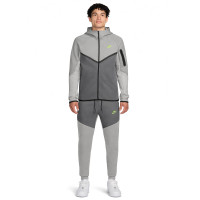 Survêtement Nike Tech Fleece Sportswear gris foncé vert vif