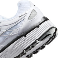 Nike P-6000 Baskets Blanc Metallic Silver Noir