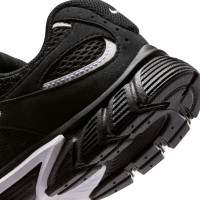 Nike V5 RNR Suede Baskets Enfants Noir Noir Blanc
