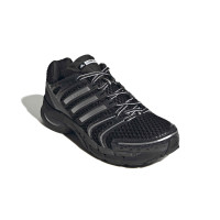 Baskets adidas Adistar Control 5 Cloud, noir, argent, gris, blanc