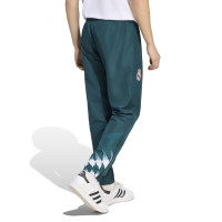 Pantalon d'entraînement adidas Real Madrid Stadium 2026-2027 vert foncé et blanc