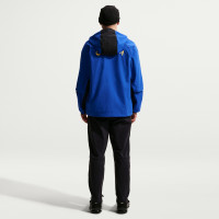 Survêtement tissé Nike Chelsea Tech 2026-2027 bleu foncé, bleu foncé, jaune doré