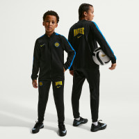 Nike Inter Milan Strike Trainingspak 2026-2027 Kids Zwart Donkerblauw Goudgeel