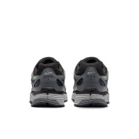 Nike P-6000 Baskets Noir Gris Argenté Métallique Jaune Néon