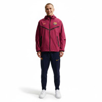 Nike FC Barcelona Tech Woven Trainingspak Hooded Full-Zip 2026-2027 Rood Donkerblauw Geel