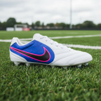 Nike Tiempo Ligera Pro Gazon Naturel Chaussures de Foot (FG) Blanc Bleu Rose Vif