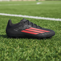 adidas F50 Club Gazon Naturel Gazon Artificiel Chaussures de Foot (MG) Noir Rouge Gris Foncé