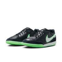 Nike Tiempo Streetgato Straatvoetbalschoenen Zwart Wit Felgroen