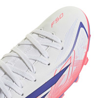 adidas F50 Hyperfast Club Mid Gazon Naturel Artificiel Chaussures de Foot (MG) Enfants Blanc Mauve Rose