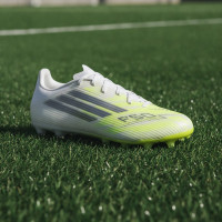 adidas F50 Sparkfusion League Low Gazon Naturel Artificiel Chaussures de Foot (MG) Femmes Blanc Gris Néon Jaune