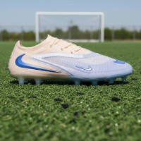 Nike Phantom 6 Low LV8 Elite Gazon Artificiel Chaussures de Foot (AG) Blanc Cassé Bleu Clair Bleu