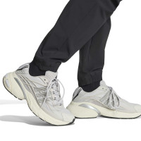 adidas Tech Trefoil Essential Woven Trainingsbroek Zwart Zilver