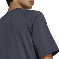 adidas Tech Essential Woven Zomerset Donkergrijs Zilver