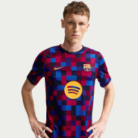 Nike FC Barcelona Pre-Match Trainingsshirt 2026-2027 Rood Donkerblauw Geel