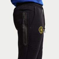 Nike Chelsea Tech Fleece Joggingbroek 2026-2027 Zwart Goudgeel