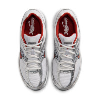 Nike Air Max Moto 2K Baskets Gris Clair Rouge Metallic Silver Noir