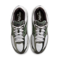 Nike Air Max Moto 2K Sneakers Wit Camogroen Zwart Metallic Silver