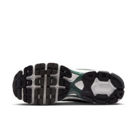 Nike Air Max Moto 2K Sneakers Wit Camogroen Zwart Metallic Silver