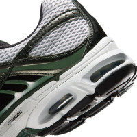 Nike Air Max Moto 2K Sneakers Wit Camogroen Zwart Metallic Silver