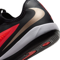 Nike Phantom 6 Low Academy Zaalvoetbalschoenen (IN) Kids Zwart Felrood Goud