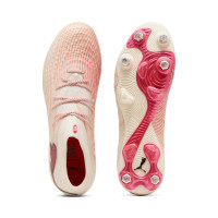 PUMA Future 9 Ultimate IJzeren-Nop Voetbalschoenen (SG) Gebroken Wit Zwart Roze