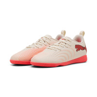 PUMA Future 9 Play Chaussures de Foot en Salle (IN) Enfants Blanc Cassé Noir Rose