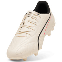 PUMA King 20 Play Gazon Naturel Artificiel Chaussures de Foot (MG) Blanc Cassé Noir Rouge