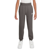 Pantalon de survêtement en polaire Nike Sportswear Club pour Enfants gris foncé et blanc