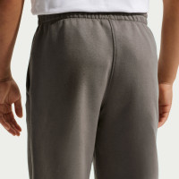 Pantalon de survêtement en polaire Nike Sportswear Club pour Enfants gris foncé et blanc
