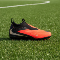 Nike Phantom 6 High Academy Gazon Naturel Artificiel Chaussures de Foot (MG) Enfants Noir Rouge Vif Doré