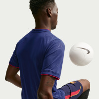 Nike FC Barcelona Pre-Match Trainingsshirt 2026-2027 Blauw Rood Geel