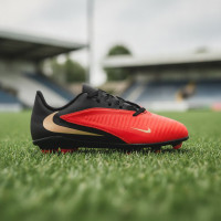 Nike Phantom 6 Low Club Gras / Kunstgras Voetbalschoenen (MG) Kids Zwart Felrood Goud