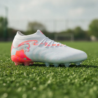 PUMA Future 9 Pro Gazon Naturel Artificiel Chaussures de Foot (MG) Femmes Blanc Orange Vif Rose Bleu Clair