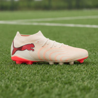 PUMA Future 9 Match Gazon Naturel Artificiel Chaussures de Foot (MG) Blanc Cassé Noir Rose
