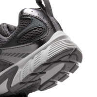 Nike V5 RNR Baskets Tout-Petits Gris Blanc Cassé Iron Grey Metallic Cool Grey