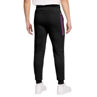 Pantalon de survêtement Nike Tech Fleece noir violet