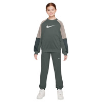 Survêtement Nike Sportswear Crew pour Enfants, vert camouflage, vert foncé, blanc