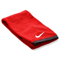 Serviette Nike Fundamental M Rouge